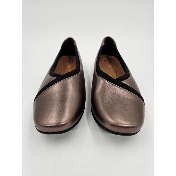 Unstructured by Clarks Womens Flat Comfort Shoes Memory Foam Size 9M - Picture 2 of 8